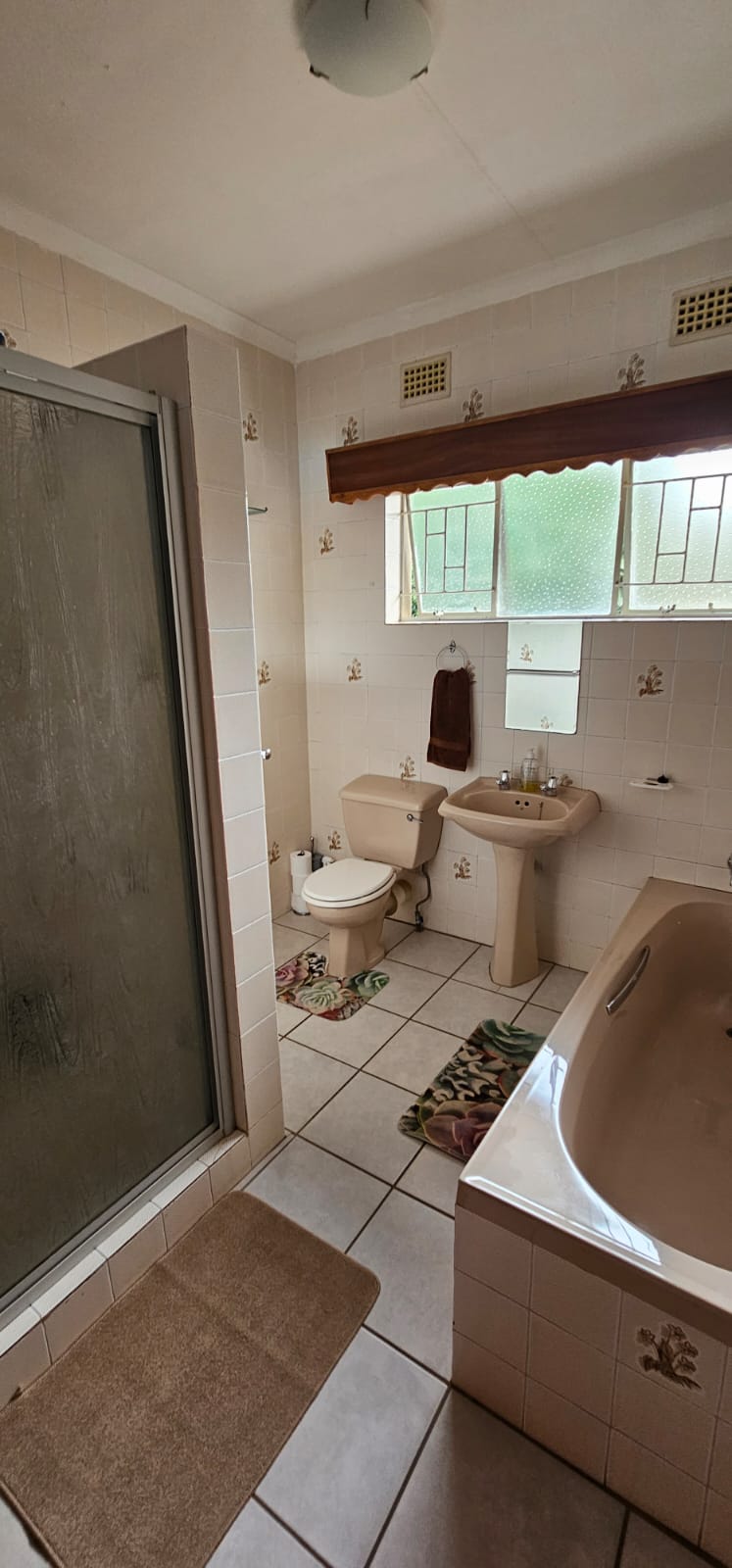 To Let 3 Bedroom Property for Rent in Cashan North West